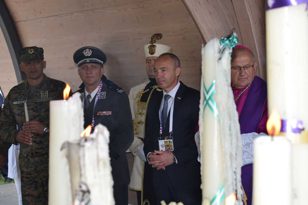Lourdes