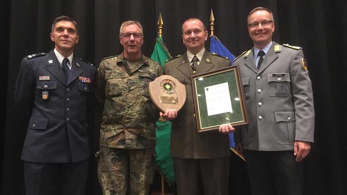 Bojnik Mario Lukežić primio SACEUR-ovu godišnju nagradu