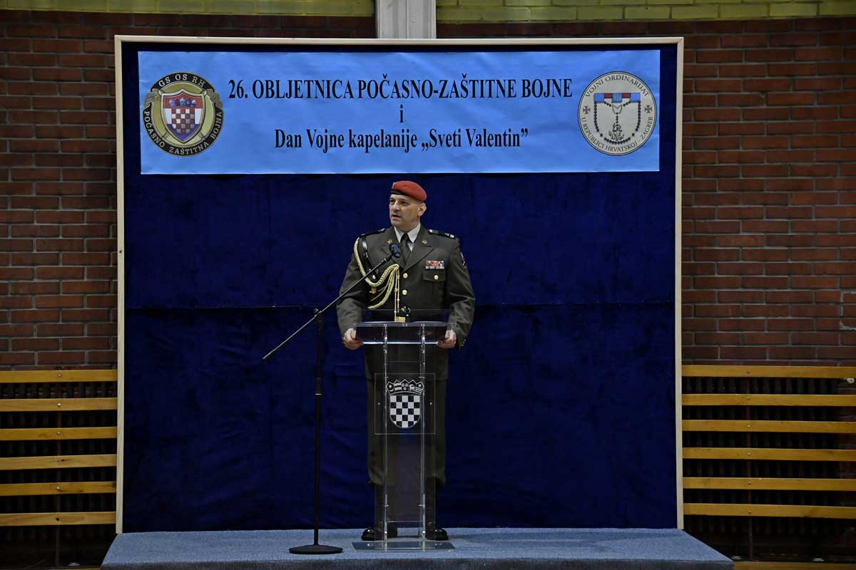 Počasno zaštitna bojna