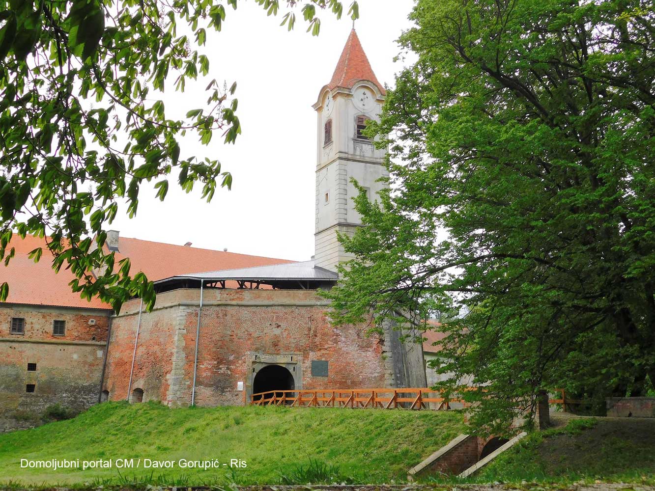 Stari grad Zrinskih - dvorac