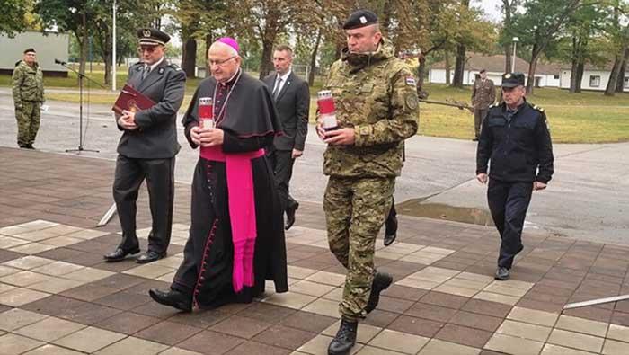 Obilježen Dan Vojne kapelanije u vojarni 'Slavonski sokolovi' u Vinkovcima