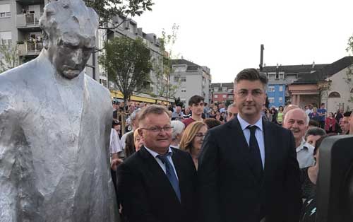 Spomenik Franjo Tuđman