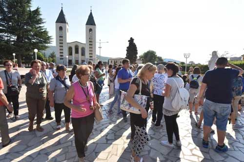 Papin izaslanik u Međugorju